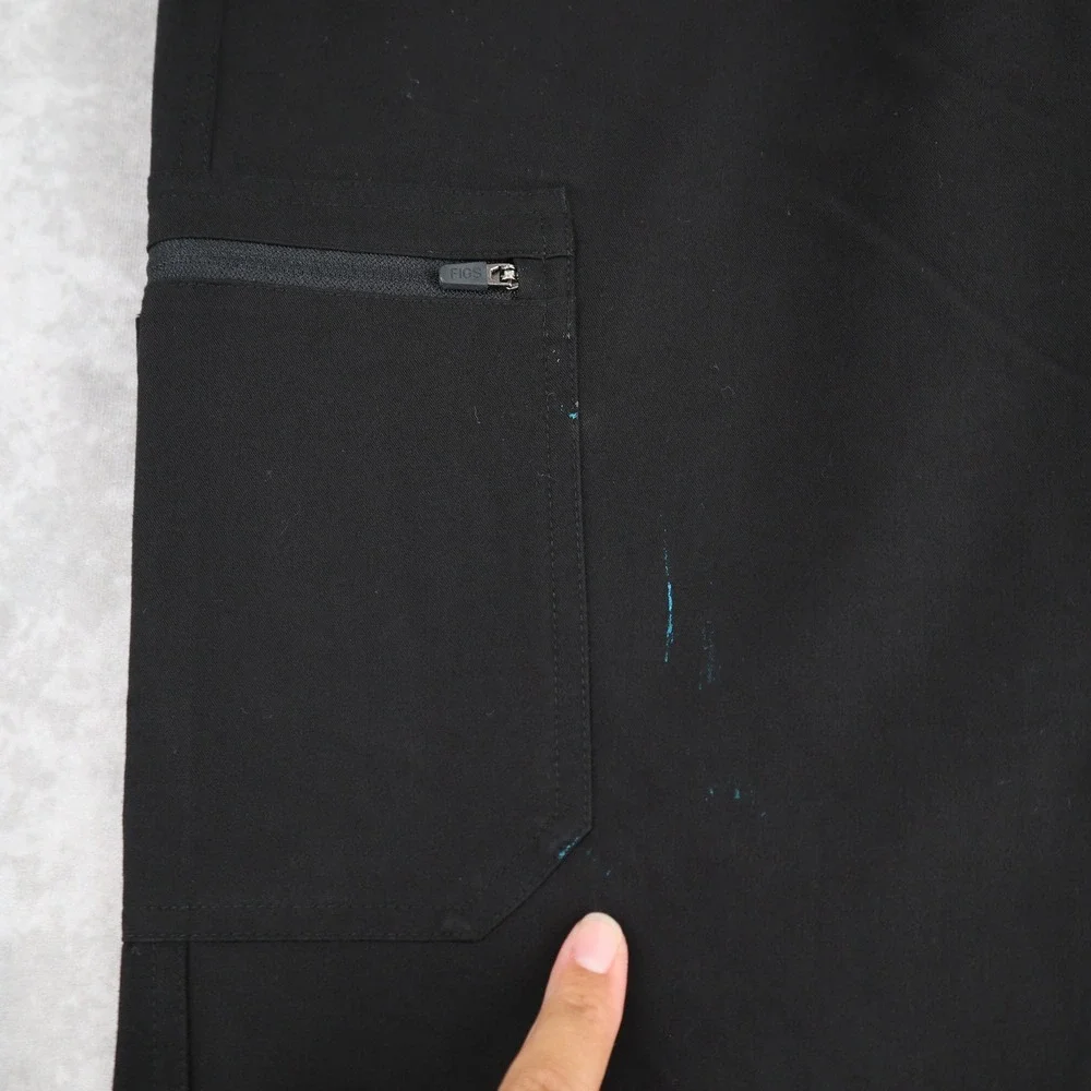 FIGS Scrub Pants Technical Collection Black Cargo M Petite Straight Leg
